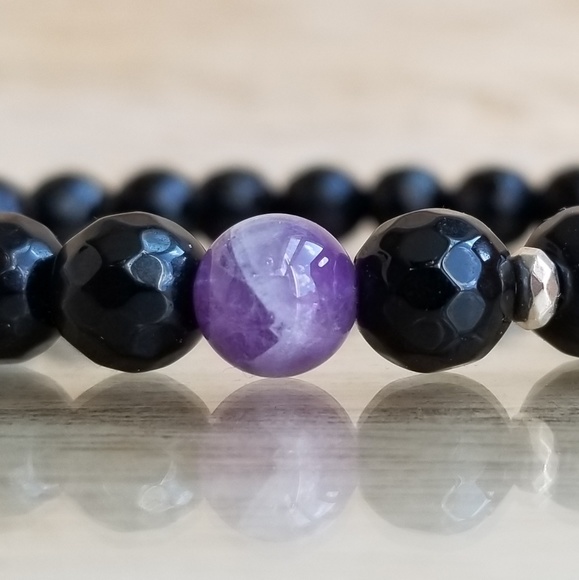 Black Onyx & Chevron Amethyst Bracelet - Picture 5 of 5